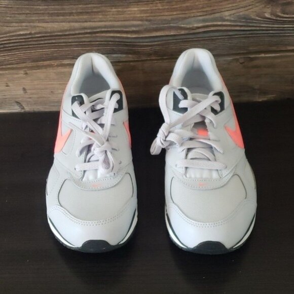 New Nike Air Max IVO‎ Gray Sneakers Casual Streetwear Everyday - Picture 3 of 10